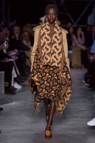 Look 52